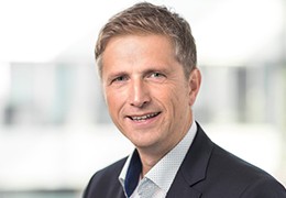 Julian Schwenzel
